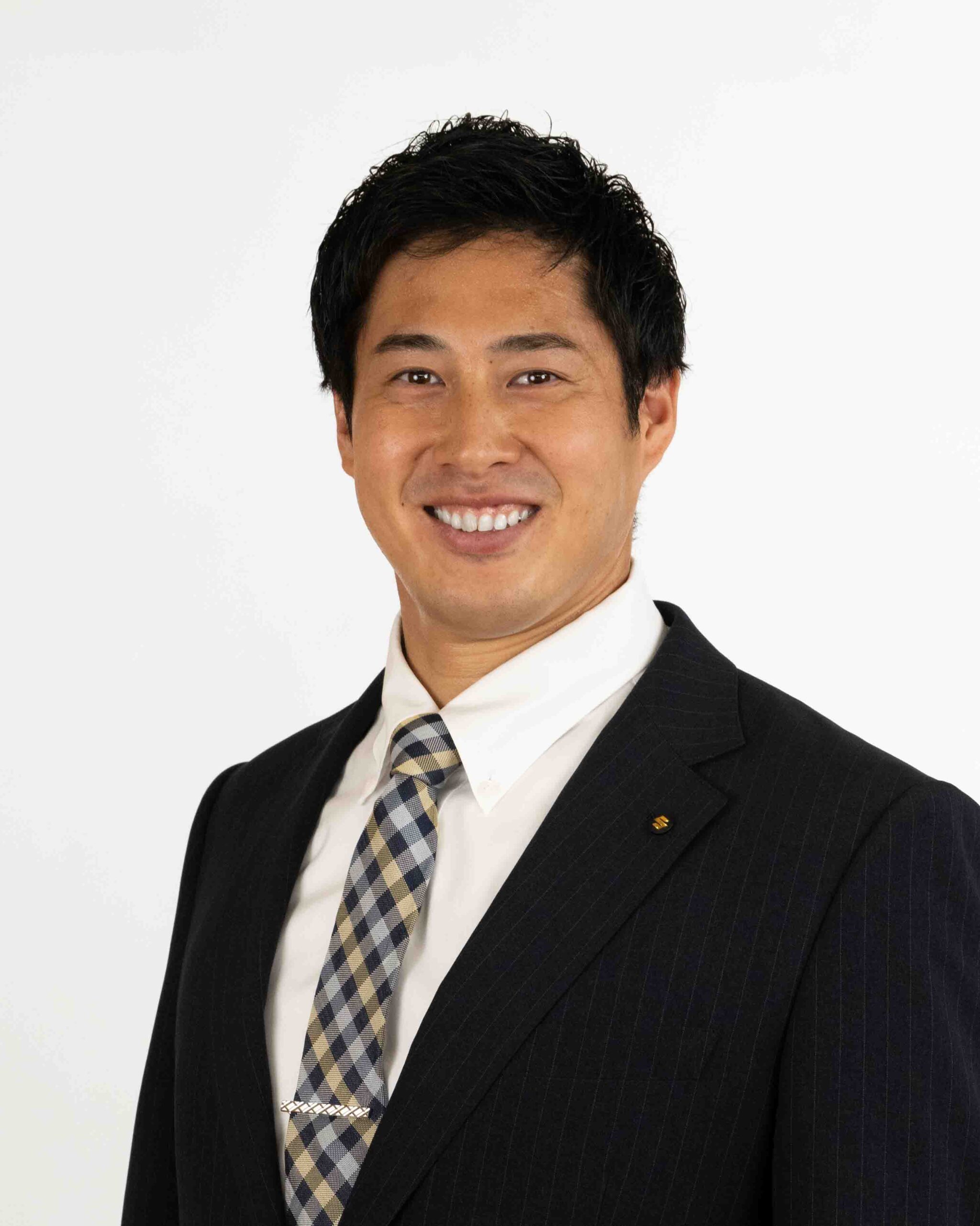 選手写真：新井 涼平