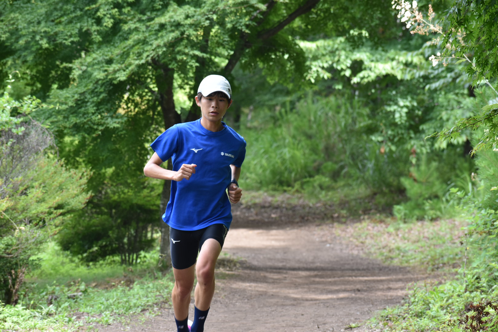 選手写真:鈴木 尚輝