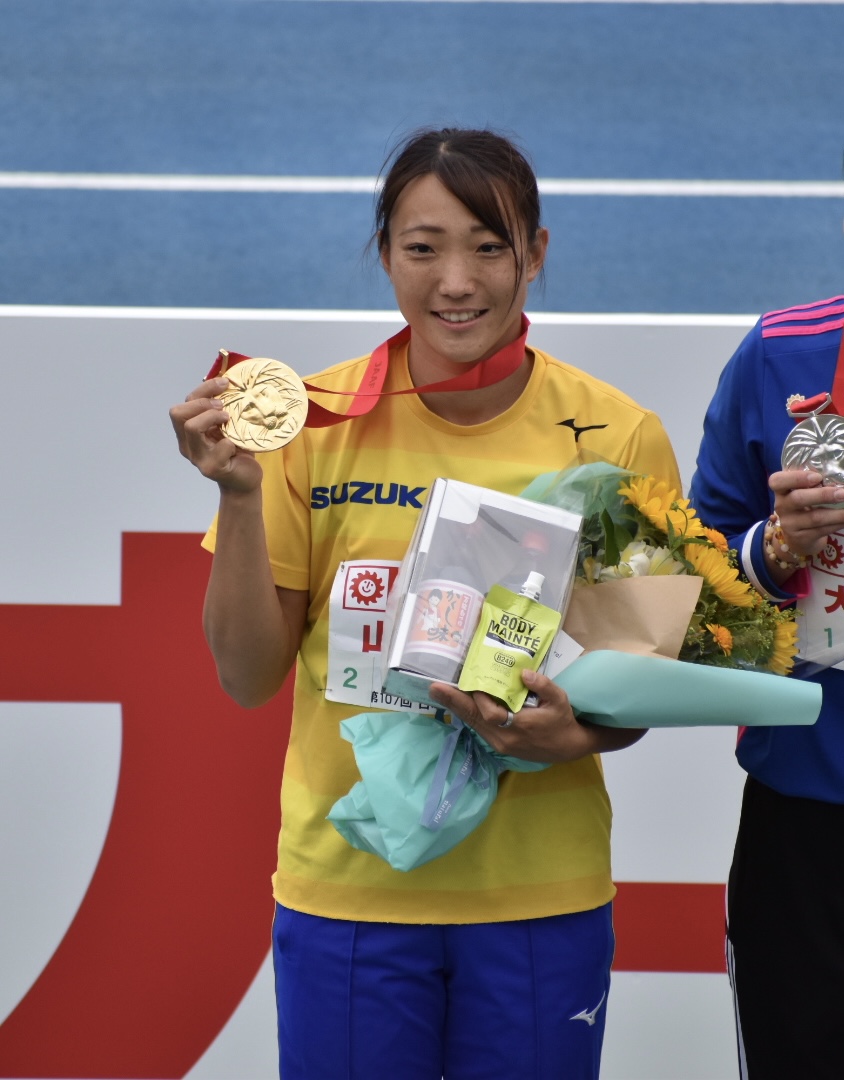 選手写真:山﨑 有紀